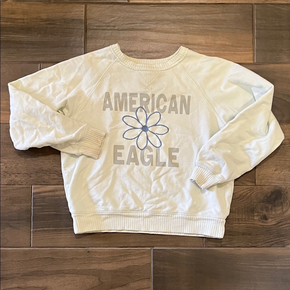 American Eagle Cream Sweatshirt with Text Patch